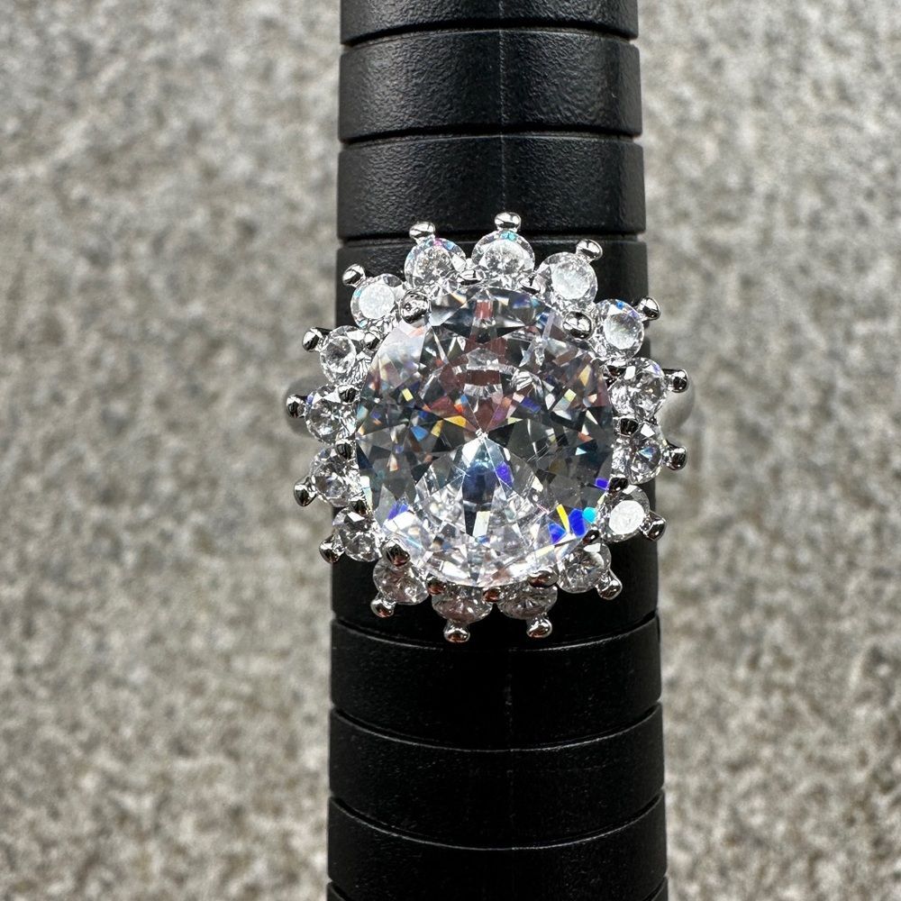 NWB Adjustable White Gold Plated CZ Halo Ring - Elegant Statement Piece - Picture 5 of 14